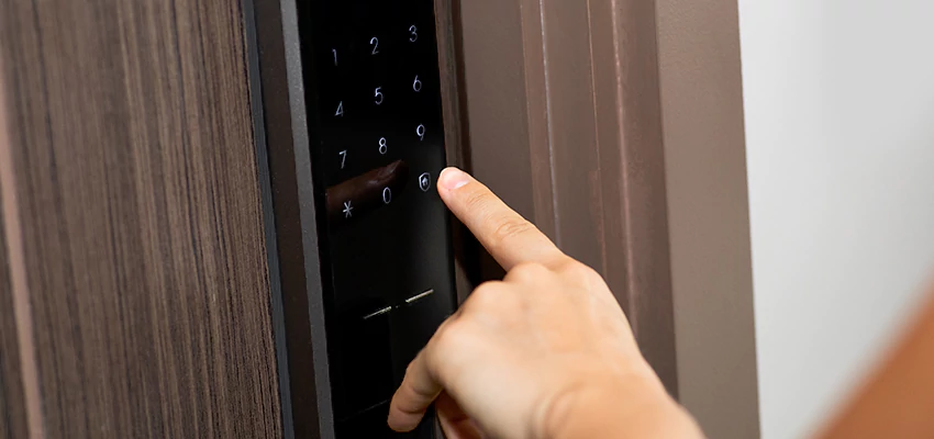 Smart Electric Locks Replacement Services in Greenacres, FL