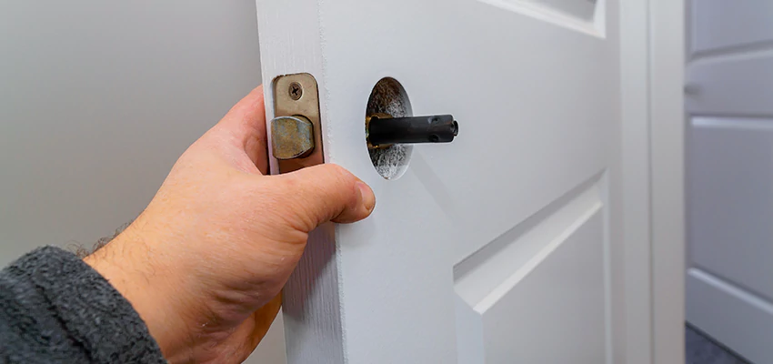 Nighttime Locksmith For Lock Repair in Greenacres, FL