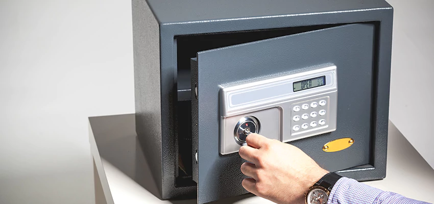 Jewelry Safe Unlocking Service in Greenacres, Florida